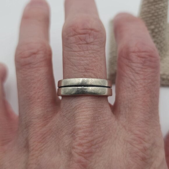 Size 10 Sterling Silver Worn Solid Unisex Ring A1963 - Picture 2 of 7